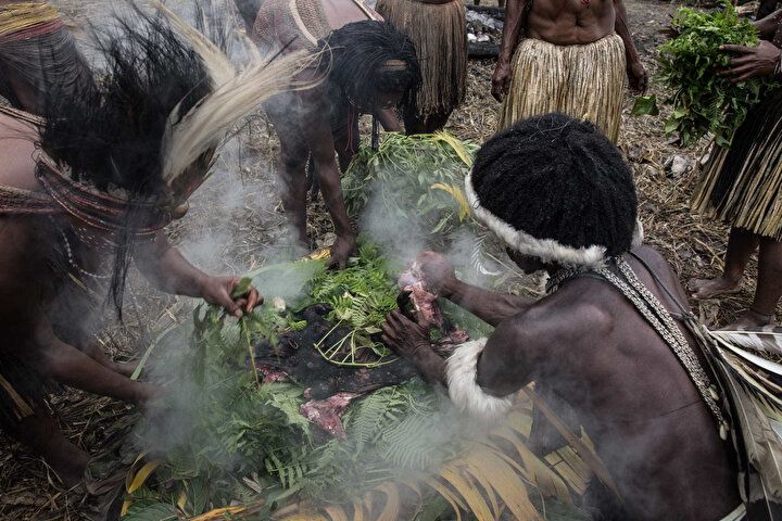 Papua Yeni Gine'de yamyamlar sahnede! Dehşete düşüren olay! Kardeşini öldürüp parçaladı! Sonrası korkunç... 5