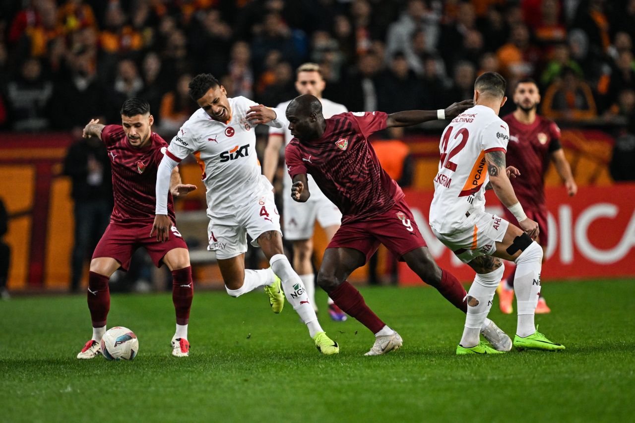 "Okan Buruk kontrolünü kaybetti! Utanması olmayan MHK Başkanı Ferhat Gündoğdu'nun dokunulmazlığı devam ediyor..." 3