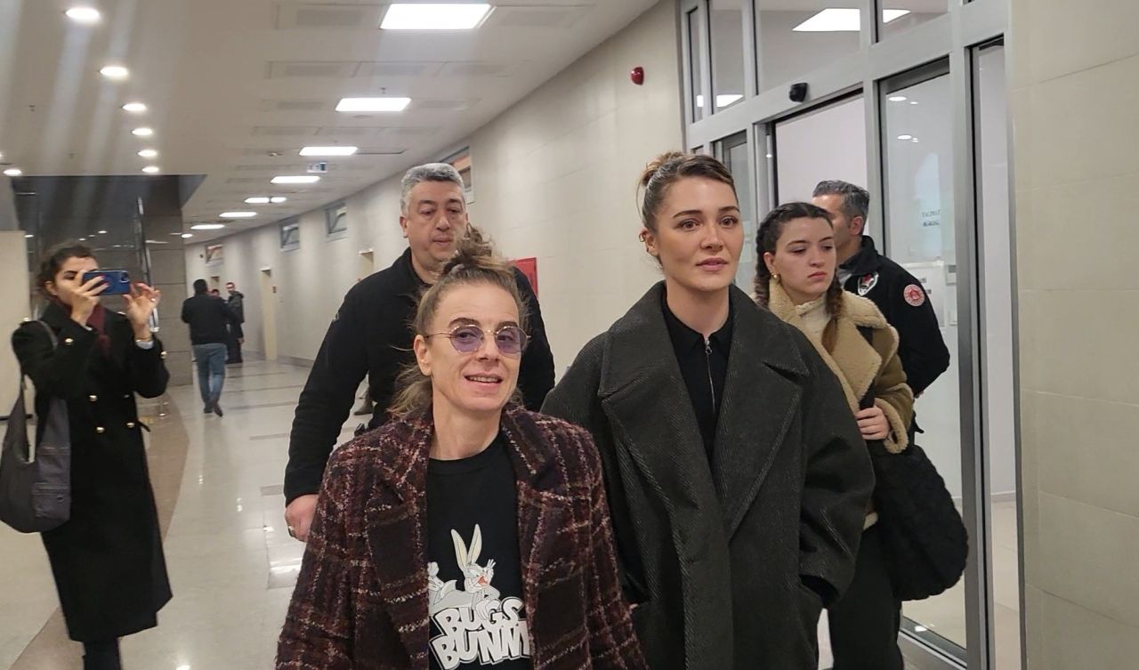 Ayşe Barım'ı ''İşlerime engel olmaya kalktı'' diyerek suçlamıştı! Menajer soruşturmasında ‘mağdur’ olarak dinlenen Deniz Işın'ın ifadesi ortaya çıktı 5