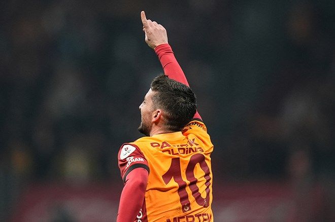 Dries Mertens'ten rekor: Dinamo Kiev maçında tarihe adını yazdırdı! 4