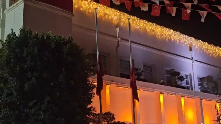 Türkiye yasta... Bolu Kartalkaya'da ölen 76 canımız için milli yas ilan edildi! Bayraklar yarıya indirildi... 7