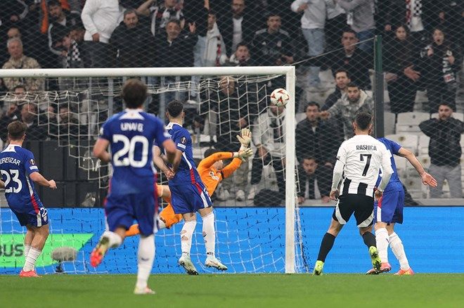 Beşiktaş'ın galibiyeti İspanyol basınında büyük yankı uyandırdı: İstanbul'da kara gece! 2