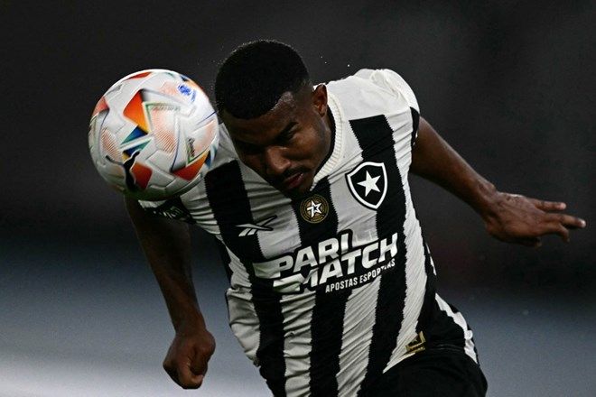 İşte Acun Ilıcalı'nın son bombası! Fenerbahçe'nin yeni sol bekini duyurdular: 8 milyon euro bonservis 7