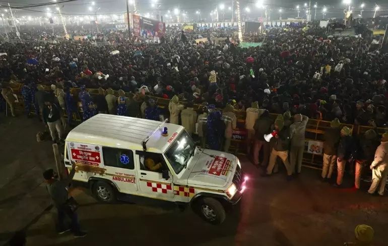 Hindistan'da dini Kumb Mela Festivali'nde izdiham! Çok sayıda ölü var... 10