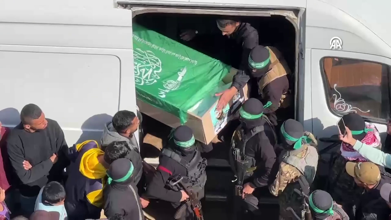 İsrail şehit etmişti... Gazze'de şehit komutan Muhammed Deif için gıyabi cenaze namazı! 3