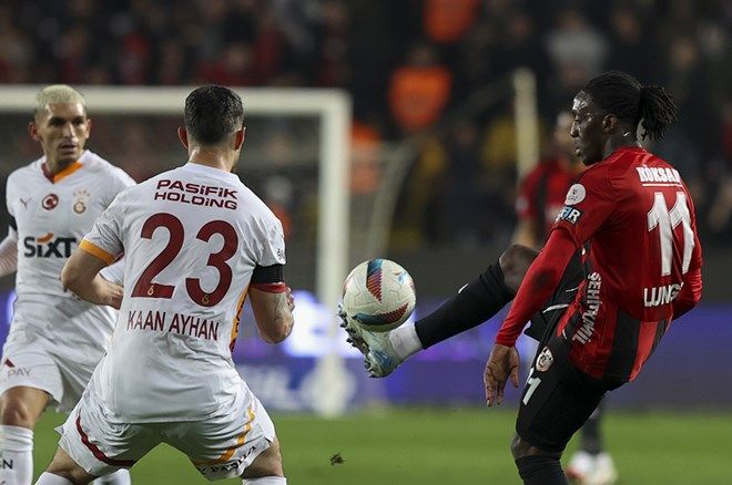 Rıdvan Dilmen, Galatasaray için tehlikeyi açıkladı: En kritik yerde bir anda yakalanabilirsiniz! 4
