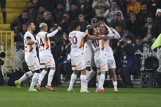 Rıdvan Dilmen, Galatasaray için tehlikeyi açıkladı: En kritik yerde bir anda yakalanabilirsiniz! 6