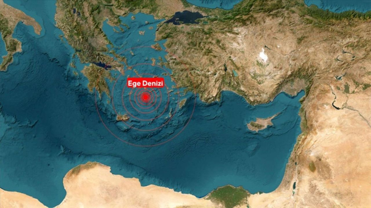 10 dakikada bir deprem oluyor! Santorini Adası neredeyse boşaltıldı! "3 dakikada bir yer değiştiriyoruz" 5