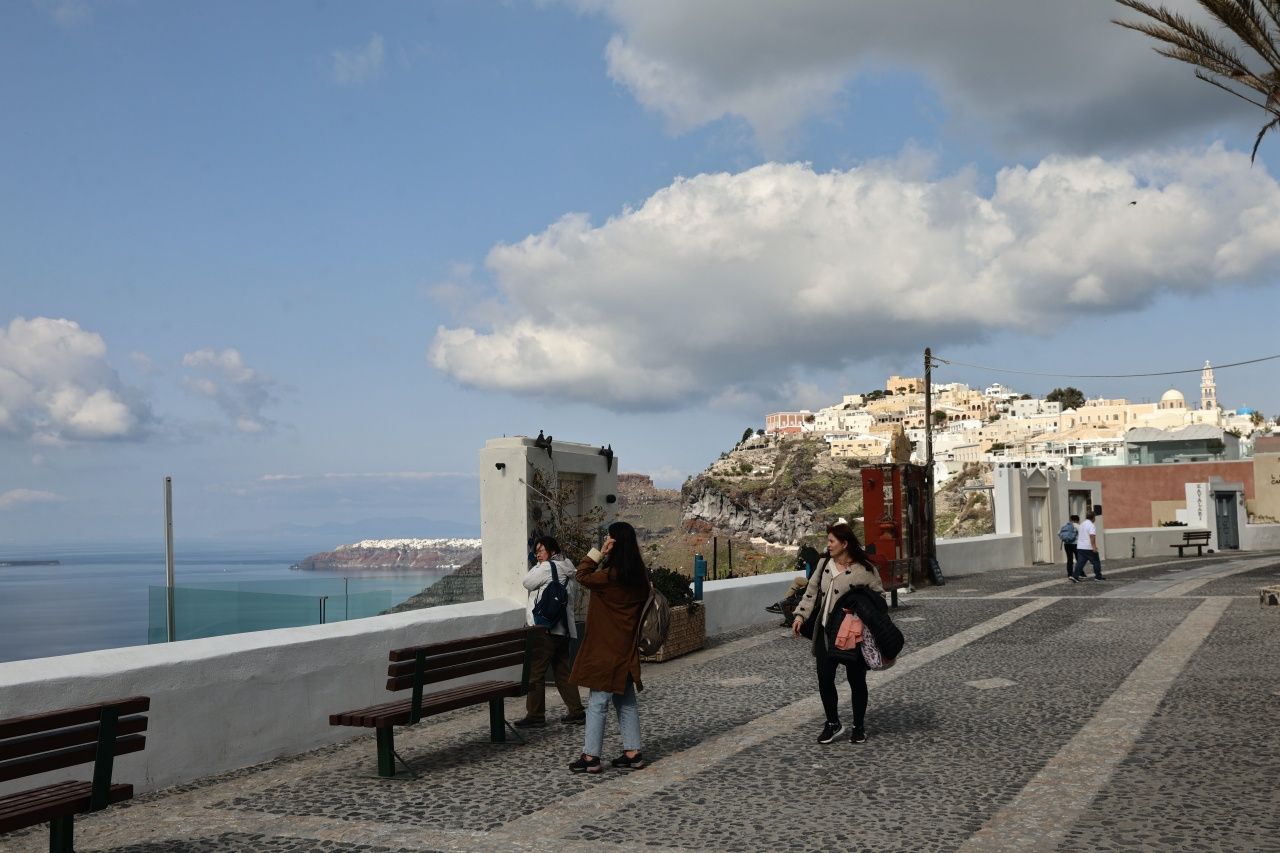 10 dakikada bir deprem oluyor! Santorini Adası neredeyse boşaltıldı! "3 dakikada bir yer değiştiriyoruz" 3