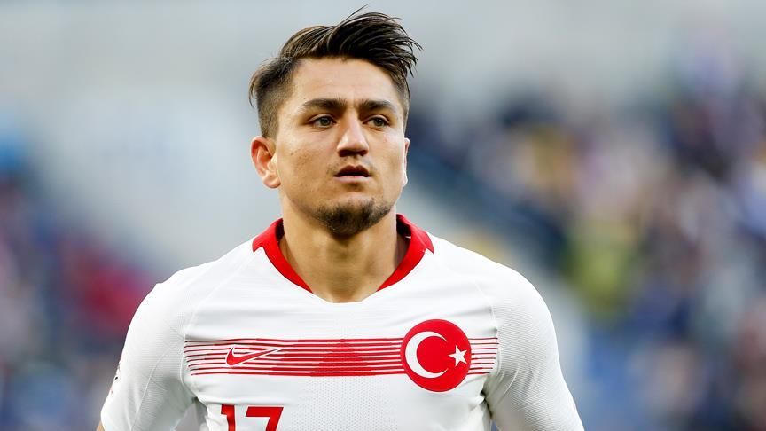 Fenerbahçe'nin yeni yıldızı geldiği gibi gönderiliyor! İşte Süper Lig'de günün öne çıkan transfer haberleri... 2