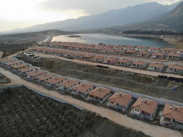 11 şehir yeniden ayağa kalktı! Devlet ve millet el ele felaketin izlerini siliyor... 2.6 trilyon liralık dev kaynak 16