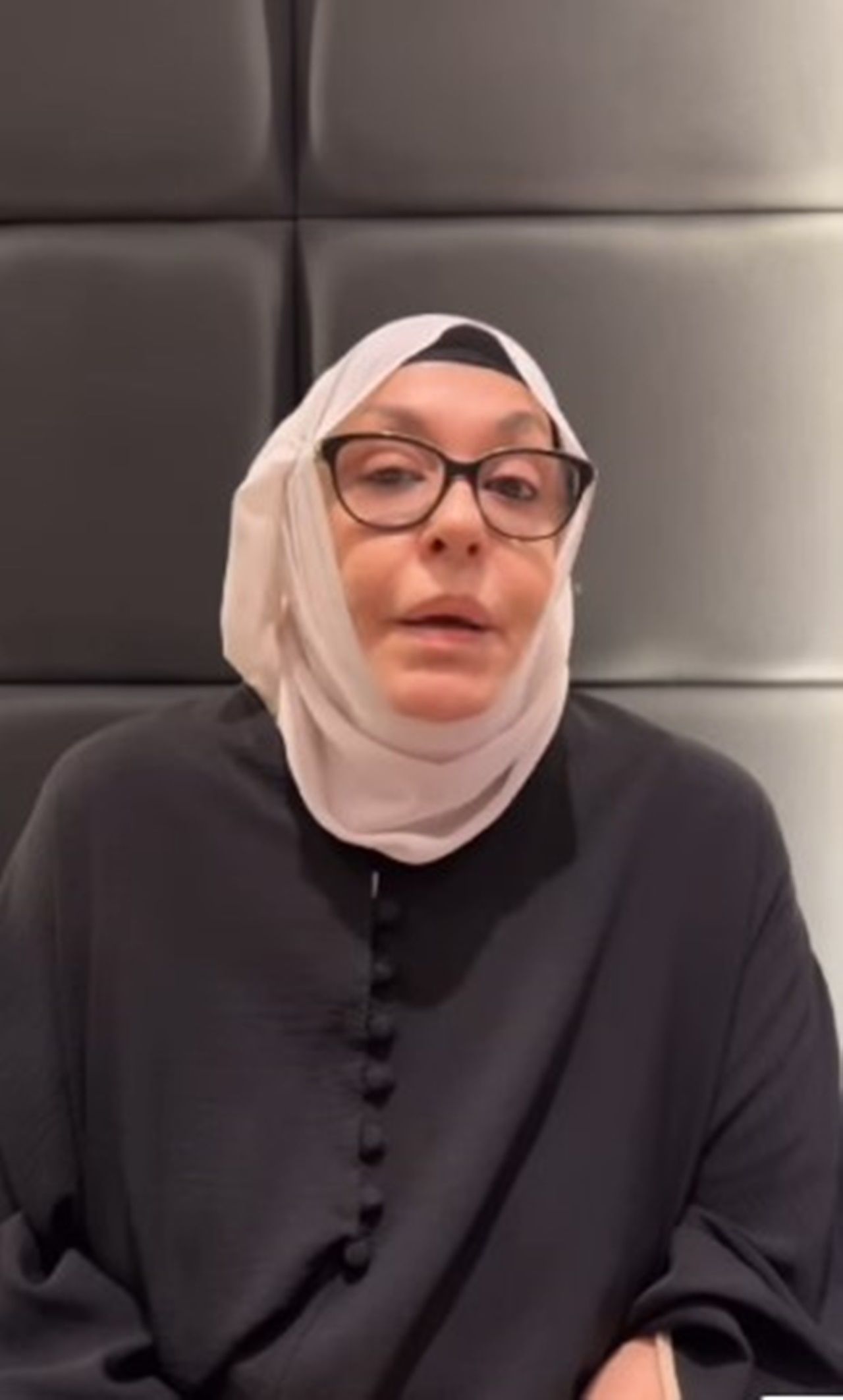 Ferdi Tayfur'un 29 yıllık hayat arkadaşı Necla Nazır hastaneye kaldırıldı 2