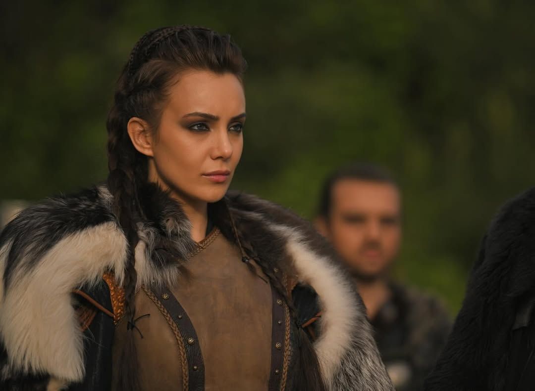 İlişkileri sessiz sedasız bitmişti! Burcu Kirman'dan Bülent Şakrak'a olay gönderme 8