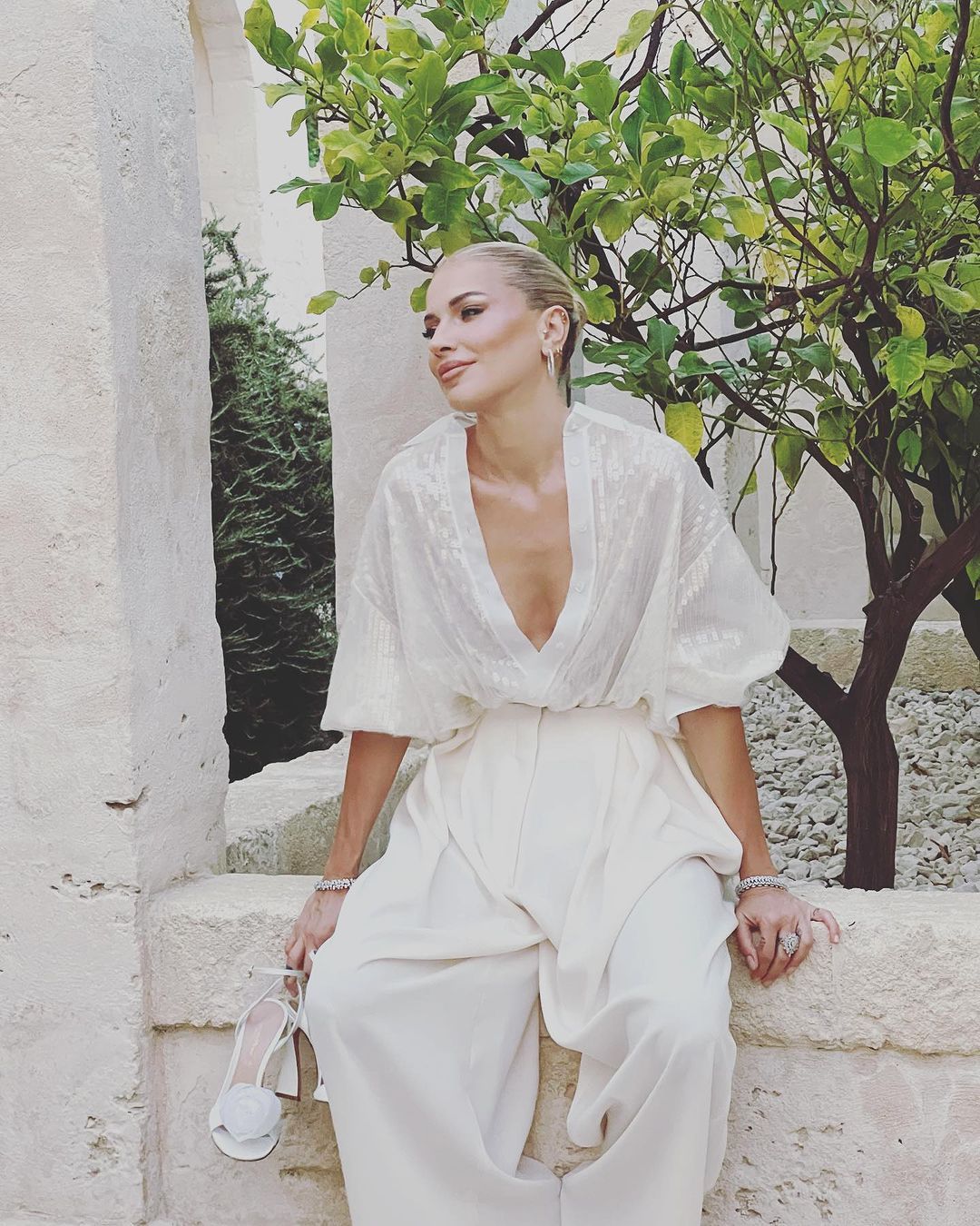 Burcu Esmersoy'un sosyal medya sessizliği! Geçirdiği zor süreci ve yeniden güçlenme hikayesini anlattı 4