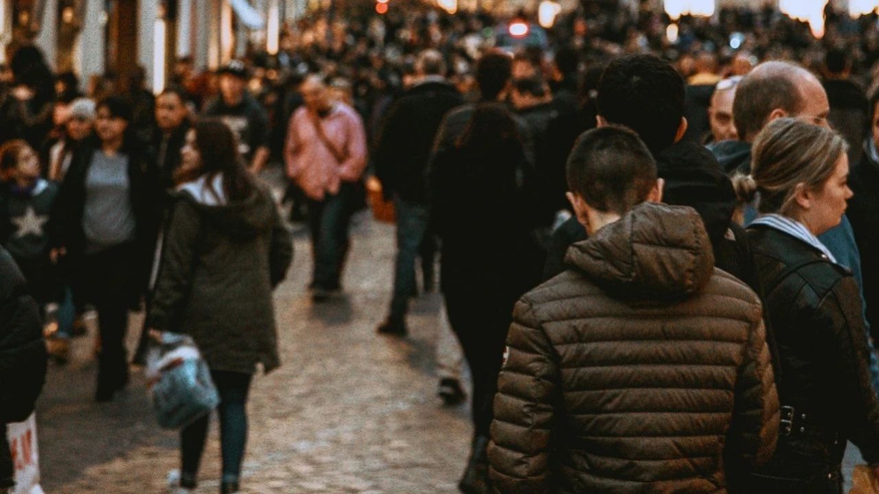Türkiye'nin en yoğun bölgeleri belli oldu! Bin kişiden 11'i bu ilçelerde yaşıyor 7
