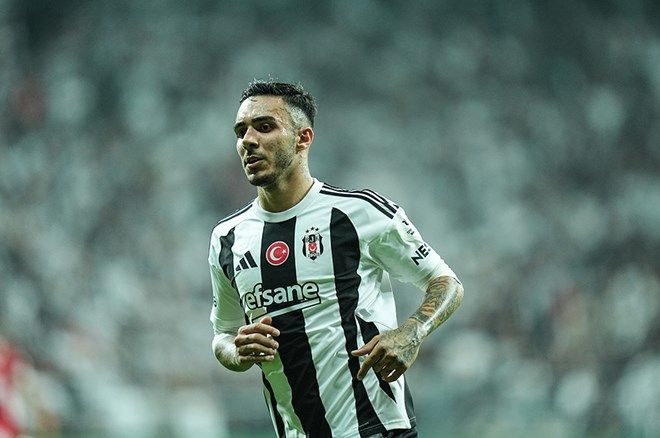 Beşiktaşlı futbolcunun önce adını verdi sonra üstünü direkt sildi: Onu ilk 11'e koymam! 7