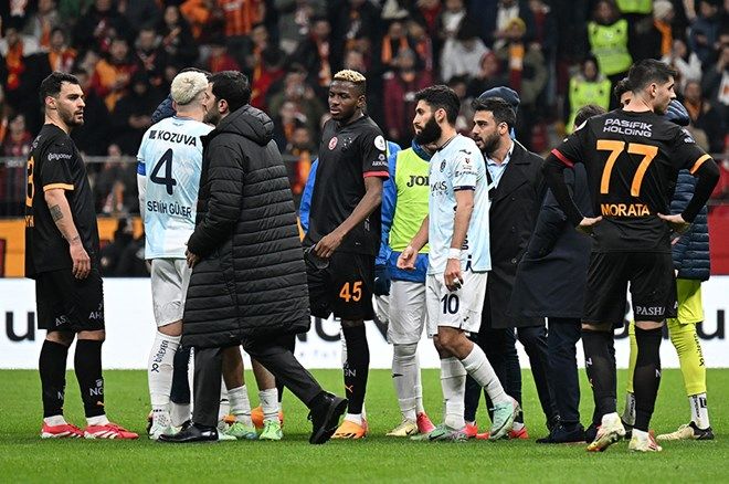 Tugay Kerimoğlu Galatasaray - Adana Demirspor maçı sonrası isyan etti: Artık yoruldum! 2