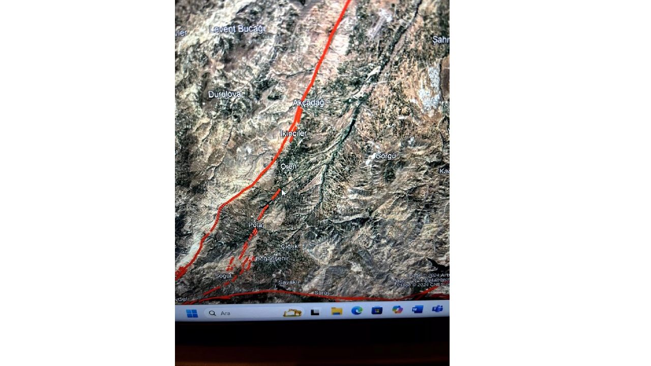 Türkiye'nin derinliklerinde dev yarık keşfi: Naci Görür'den bir uyarı daha! Deprem riskini artırabilir! 1