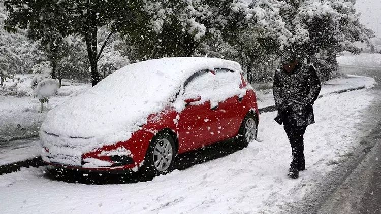İstanbul dahil 6 il için sarı alarm! Meteoroloji uyardı: Gün boyu karla karışık yağmur etkili olacak! 11 Şubat Salı hava durumu... 2