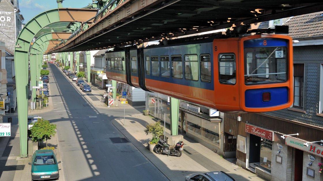 Tuk-Tuk’tan Bambu Trene: Dünyanın en farklı ulaşım yöntemleri 5