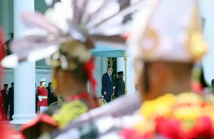 Asya turunun 2. durağı! Cumhurbaşkanı Erdoğan Endonezya'da büyük bir coşkuyla karşılandı... Görüntüler ''Böyle karşılama görülmedi'' dedirtti 8