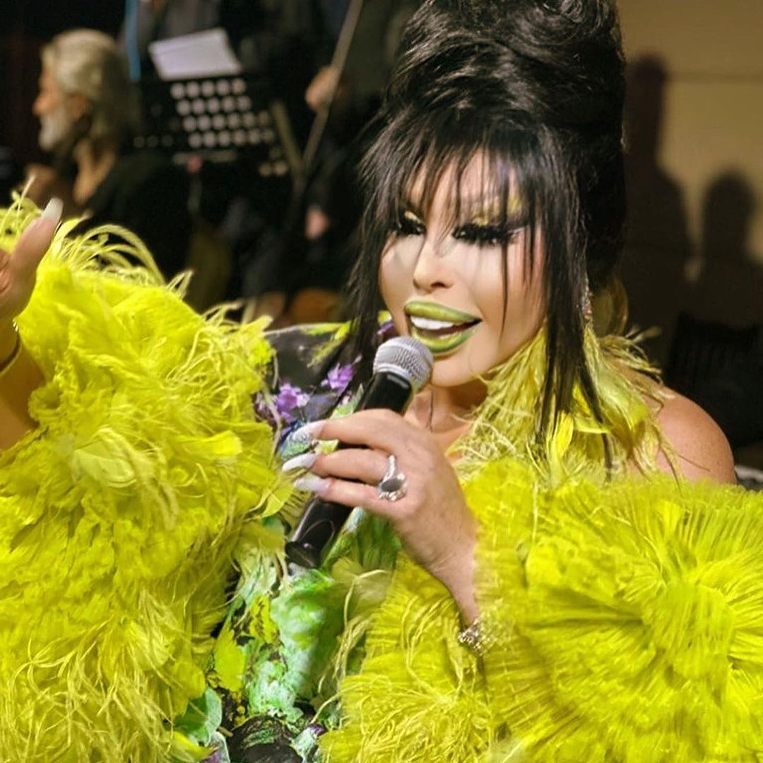 Bülent Ersoy'un hayatı film oluyor 5