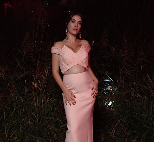 Saplantılı hayranına dava açmıştı! Hazal Kaya'ya kötü haber 5