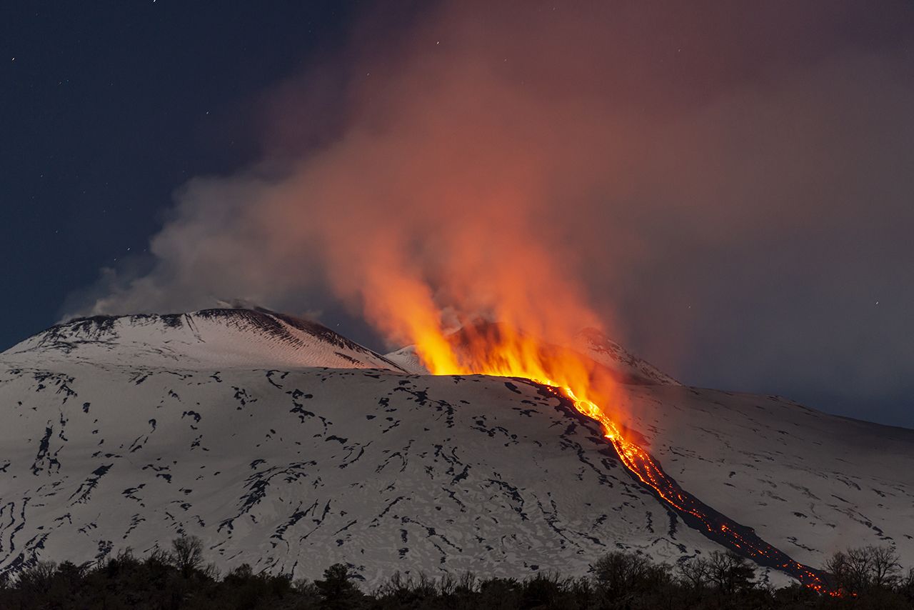 Etna Yanardağı harekete geçti! Lav ve kül bulutları gökyüzünü kapladı! Kabus geri döndü! 5