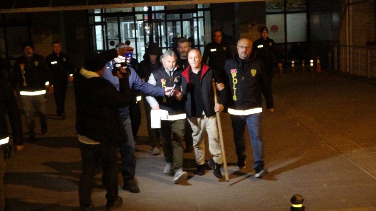 Hem suçlu hem güçlü! Milyonlarca TL dolandırdı! Tutuklanan Manavgat üfürükçüsünün sözleri şoke etti! 2