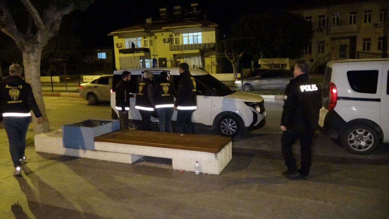 Hem suçlu hem güçlü! Milyonlarca TL dolandırdı! Tutuklanan Manavgat üfürükçüsünün sözleri şoke etti! 4