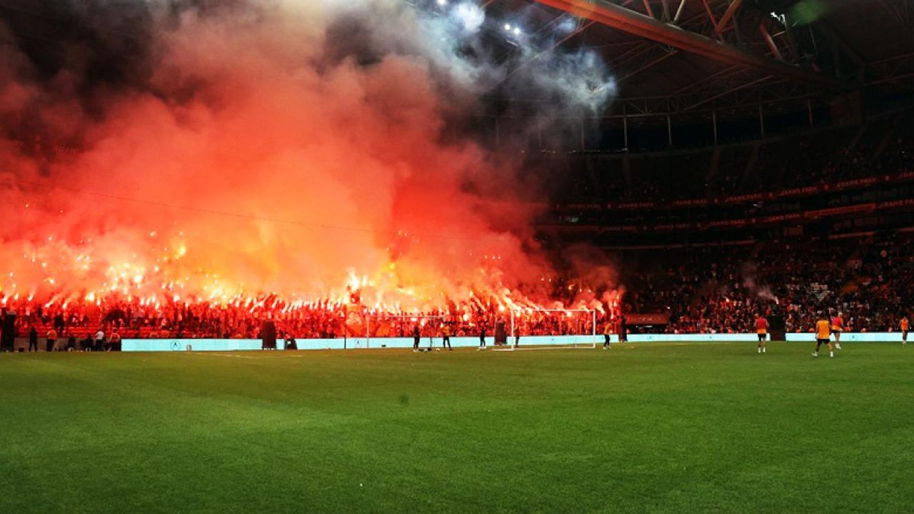 Türkiye'nin en iyisi Galatasaray taraftarı! Dünyanın en iyi tribünleri açıklandı: İlk 10'da sadece 2 Türk kulübü yer aldı 8
