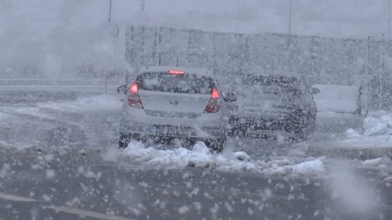 İstanbul’da trafik felç! İşte en yoğun güzergahlar... 6