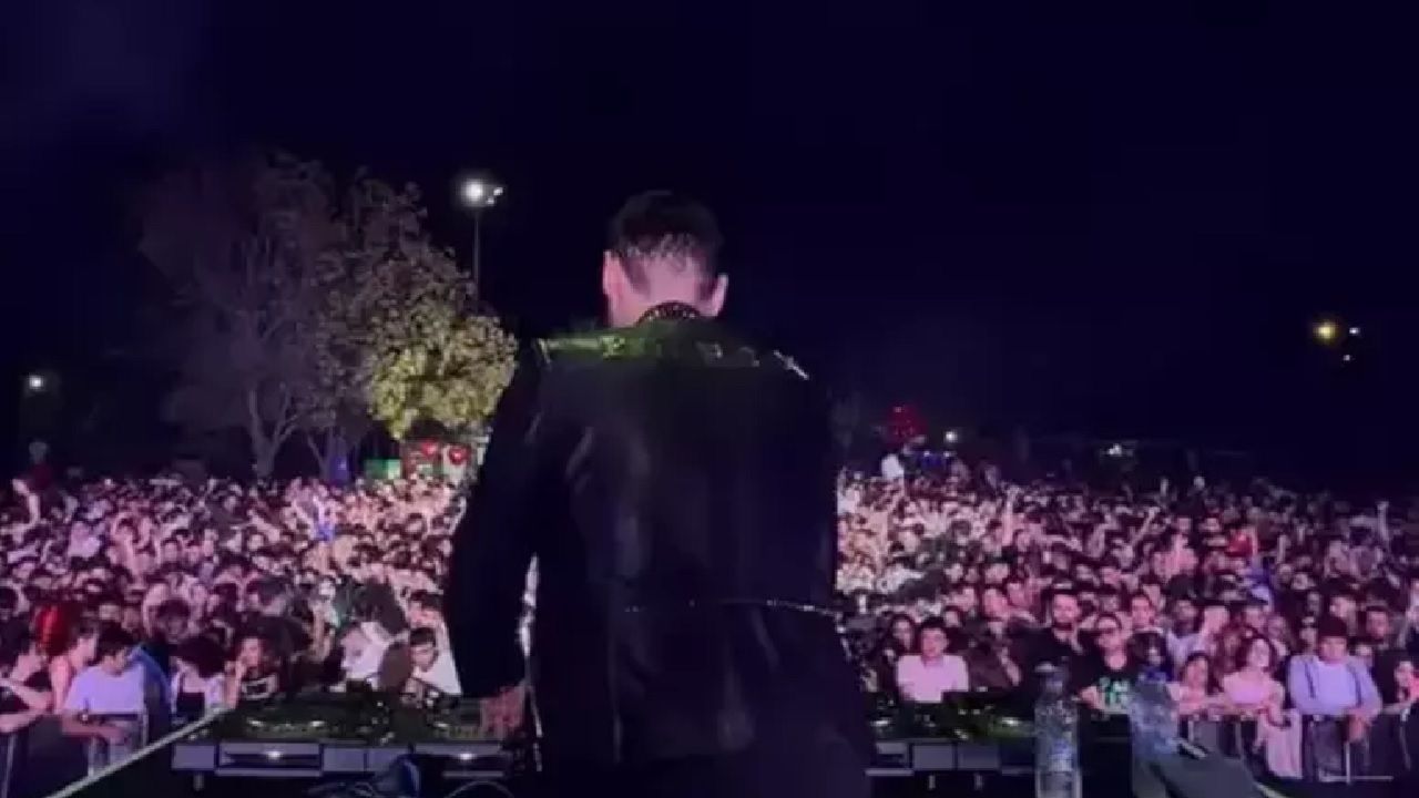 Esra Bilgiç aşkı ile anılıyor! Faruk Sabancı'dan dikkat çeken açıklamalar! DJ'lik kariyerinden özel hayatına kadar merak edilenleri anlattı... 2