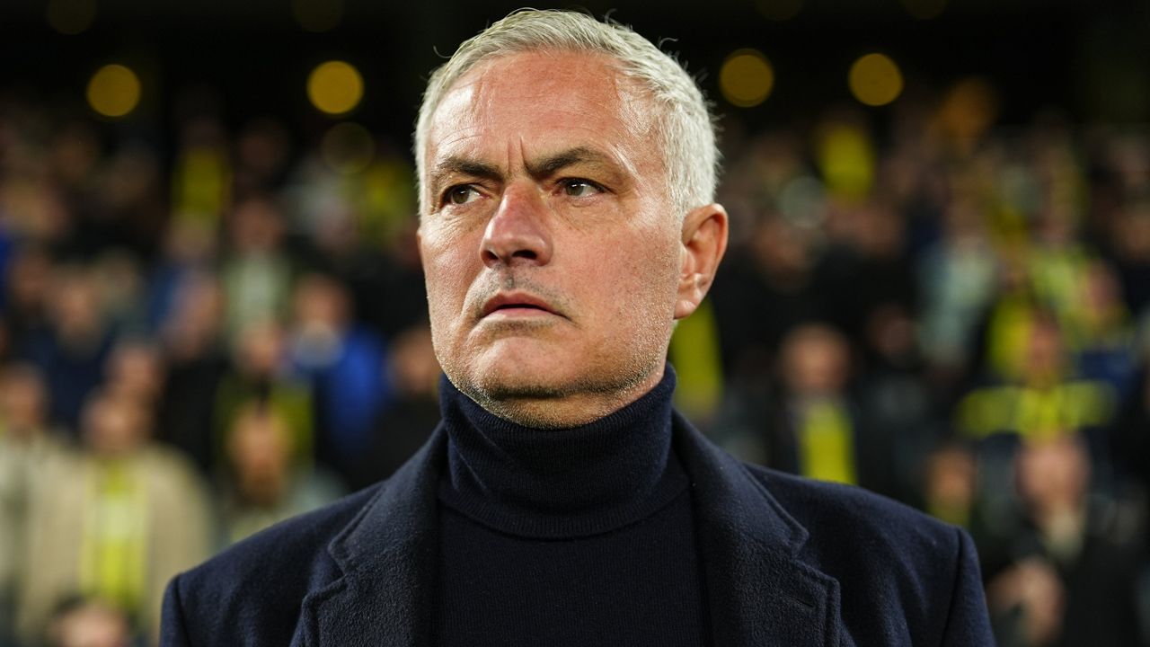 Fenerbahçe'nin derbi 11'i belli oldu! Jose Mourinho tarih yazacak formülü buldu: Fişi Youssef En-Nesyri çekecek 2