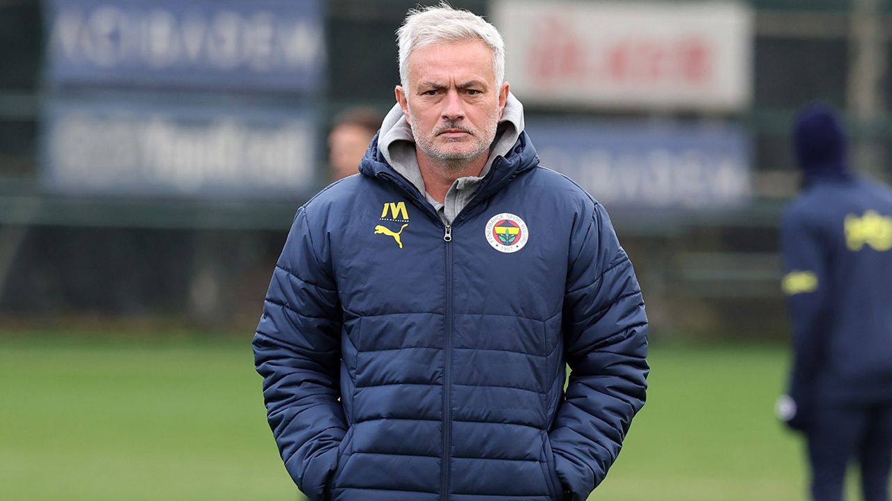 Fenerbahçe'nin Jose Mourinho için yapacağı savunma ortaya çıktı! TDK'yı örnek gösterecekler 4