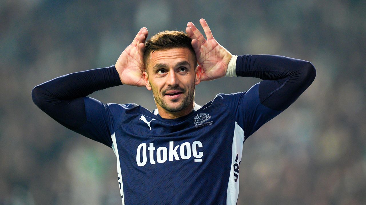 Şansal Büyüka'dan Fenerbahçe taraftarını kahredecek sözler: "Bu kadroyla şampiyonluk seneye de hayal! Küçük maçların büyük oyuncusu Tadic ile işleri çok zor!" 3
