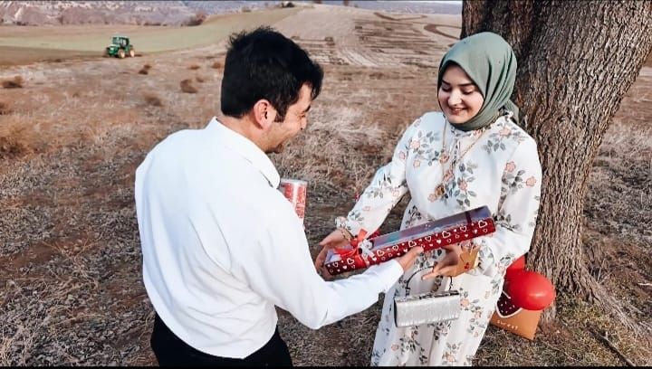 Çorumlu aşık traktörüyle tarlaya "Benimle evlenir misin" yazdı 3