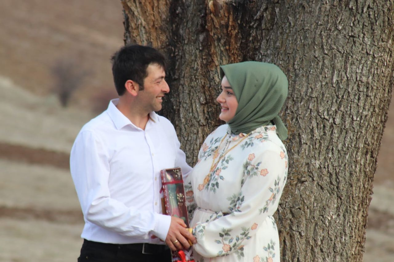 Çorumlu aşık traktörüyle tarlaya "Benimle evlenir misin" yazdı 4