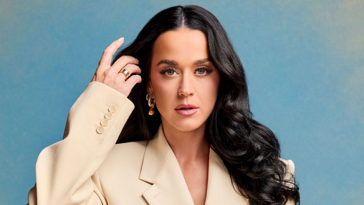 Dünyada 10 kişi gitti! Katy Perry uzaya yolculuk yapacak! 4