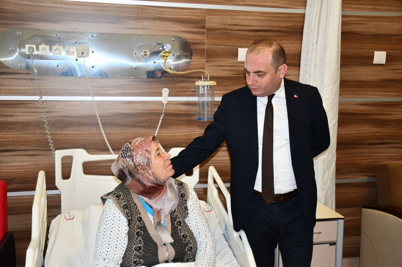 Çorum'da 72 yaşındaki kadın kornea nakli oldu, 50 yıl sonra yeniden görmeye başladı 3