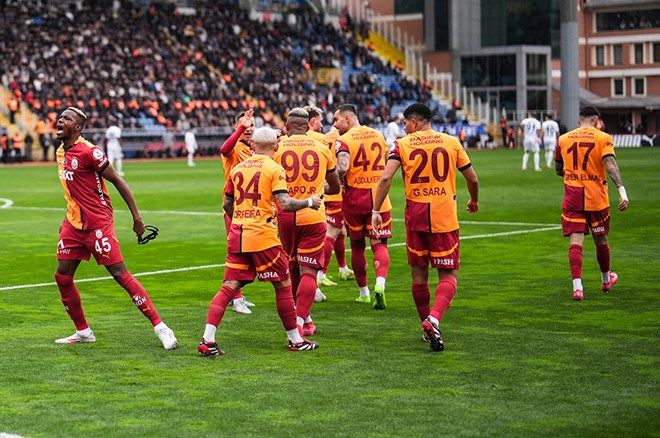 Nihat Kahveci Galatasaray için acı reçeteyi yazdı: İsyan ediyor sahada, deliriyor! 1