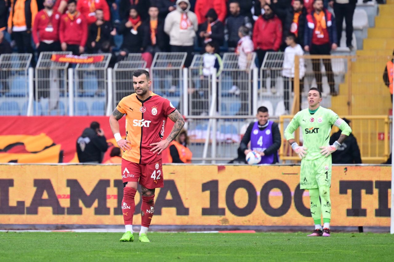 Bülent Timurlenk: "Okan Buruk gelecek sezon Galatasaray'ın başında olmaz! Haftalardır kimyası bozuk..." 1