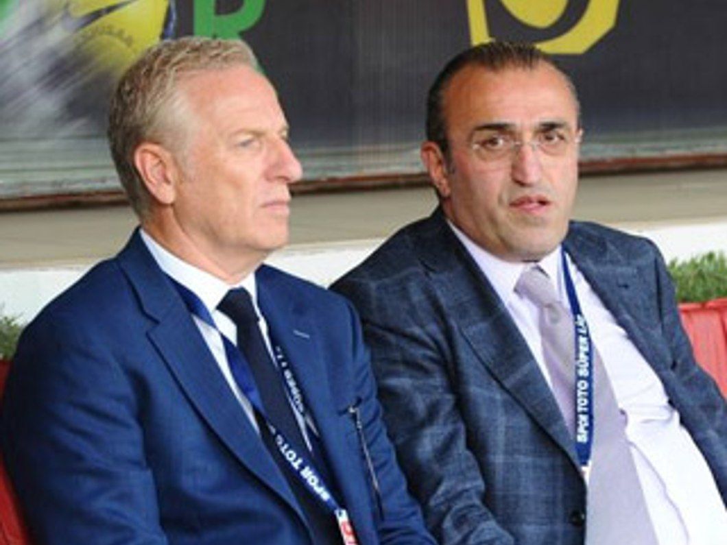 "Okan Buruk tükenmişlik sendromu yaşıyor" dedi ve Galatasaray için şampiyonluğu getirecek formülü açıkladı: Ali Dürüst ve Abdurrahim Albayrak göreve! 6
