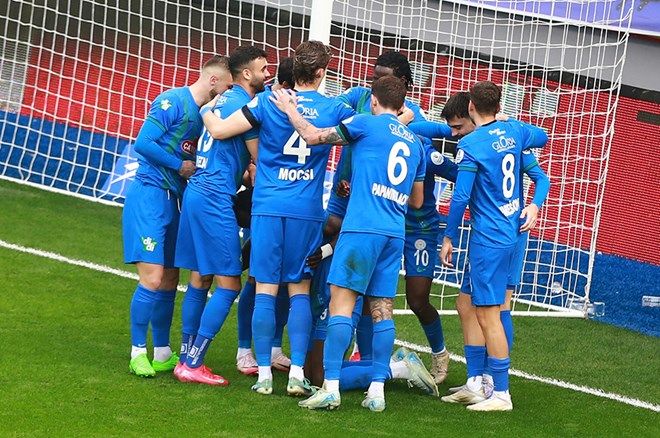 Süper Lig'de puan farkı 4'e indi, şampiyonluk oranları güncellendi! Zirve yarışı alt üst oldu... 6