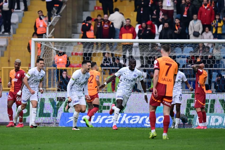 İşte Galatasaray'daki büyük çöküşün 7 sebebi! Okan Buruk isyan etti 7
