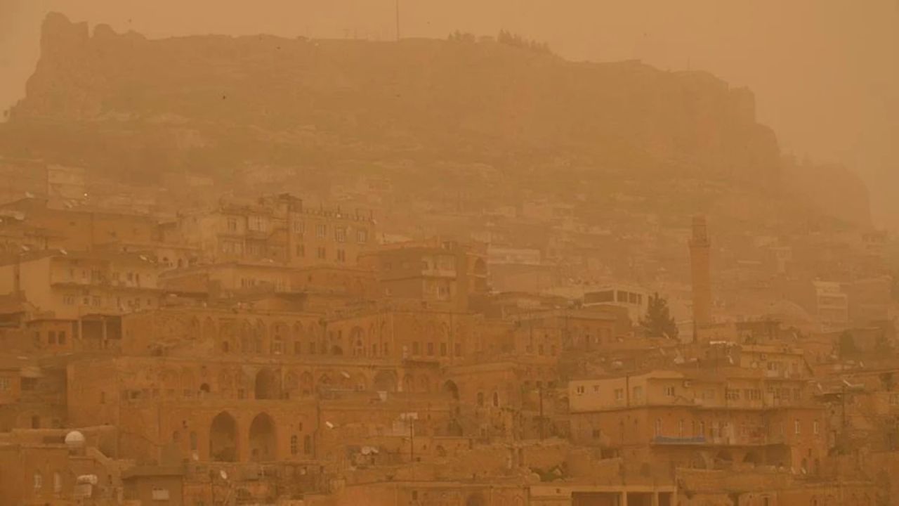 Meteoroloji'den fırtına ve toz taşınımı uyarısı! Bu illerde yaşayanlar dikkat: Maskesiz dışarı çıkmayın! 3