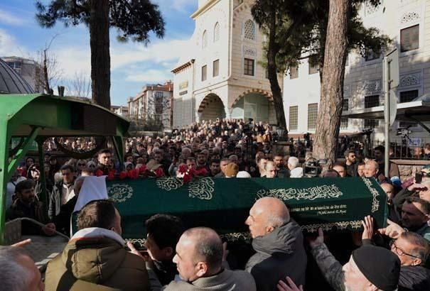 Ardında sır perdesi bıraktı! Mimar Ece Gürel'in cenazesinde dikkat çeken sözler: 'Çok soru işareti var' 3
