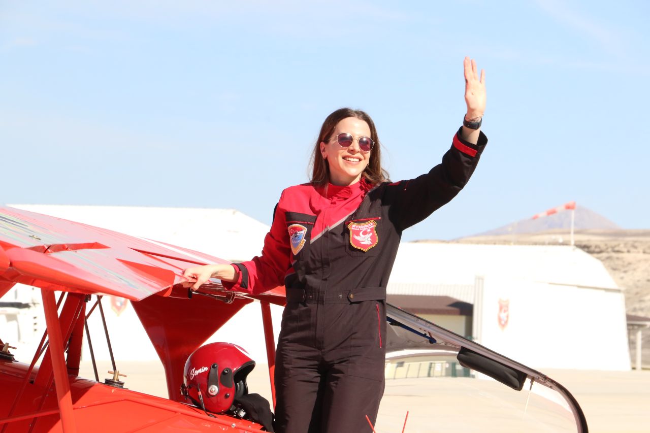 Akrobasi pilotu Semin Öztürk Şener'den 8 Mart Dünya Kadınlar Günü'ne özel gösteri 4