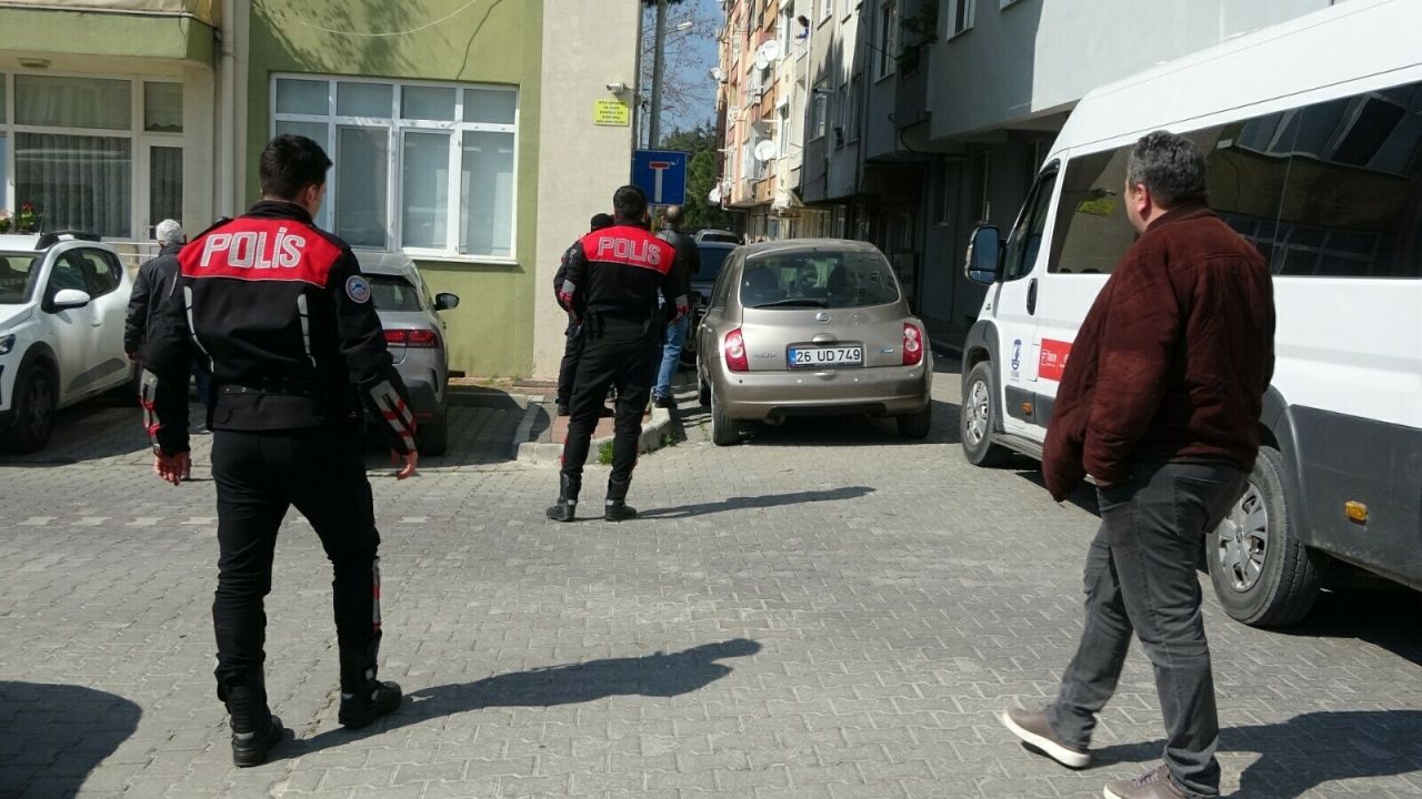 Çanakkale'de hareketli saatler; annesini rehin aldı, polisle çatıştı, etkisiz hale getirildi 8