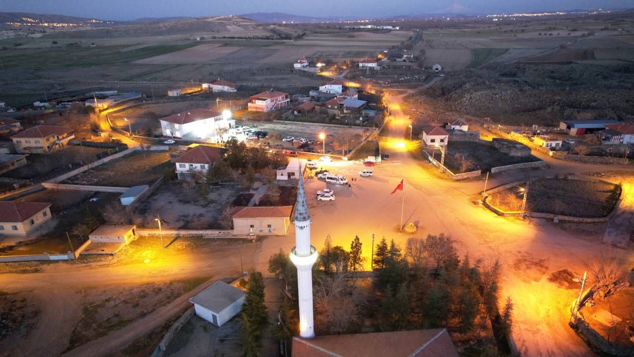 Nevşehir'de iftar vakti evlerde yemek pişirmek yasaklanan köyde imece usulü Ramazan 1